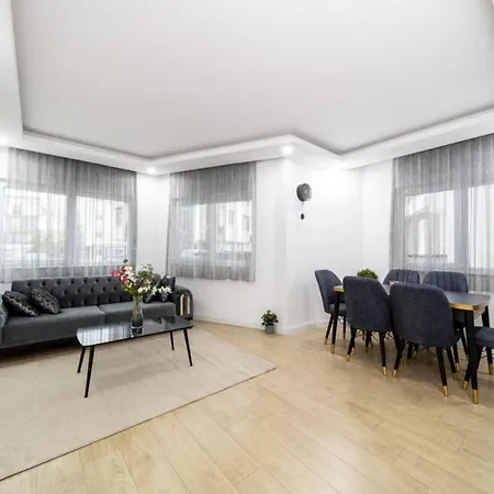 Central Flat Near Popular Attractions In Muratpasa